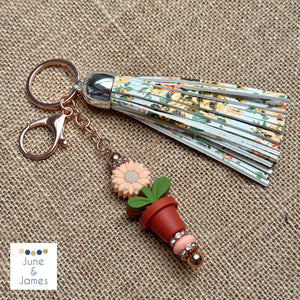 Bloom Keychain with Floral Tassel