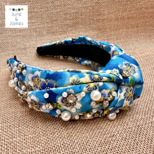 Load image into Gallery viewer, Floral Headband - black, blue, white
